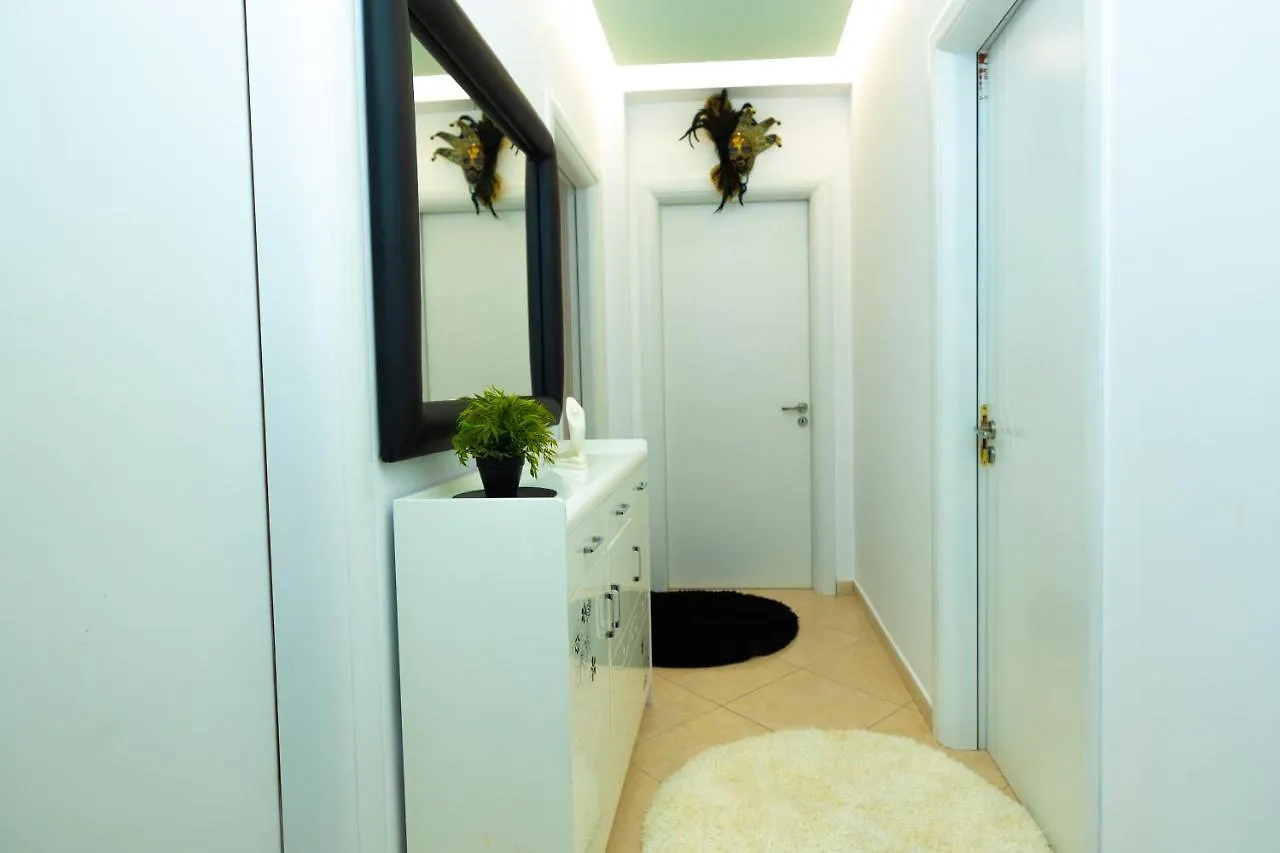 Vlorë Hana Apartament Hot Tub 0*,
