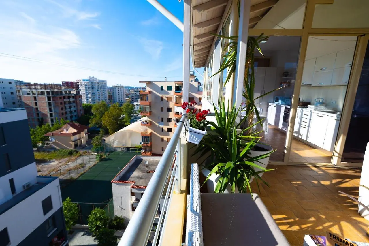 Vlorë Hana Apartament Hot Tub דירה