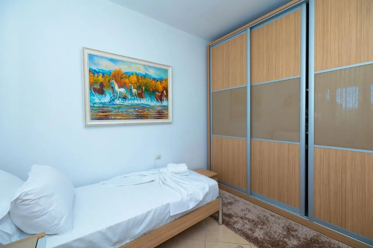 Vlorë Hana Apartament Hot Tub